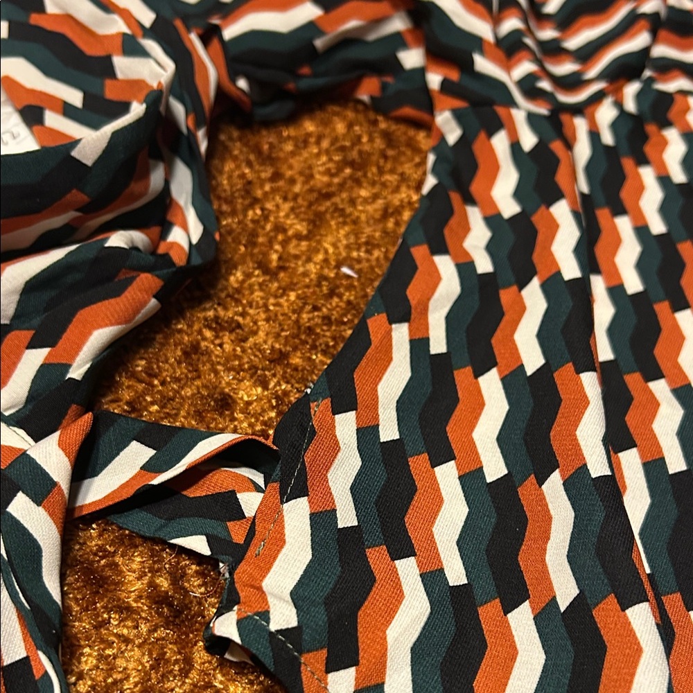 Dress Forum Multicolor Zigzag Button Down Shirt - Picture 12 of 12